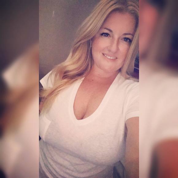 Meet your Posher, Kristen - Picture 1 of 1